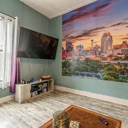 Free Parking, Ps4, Grill, Near Downtown San Antonio Villa